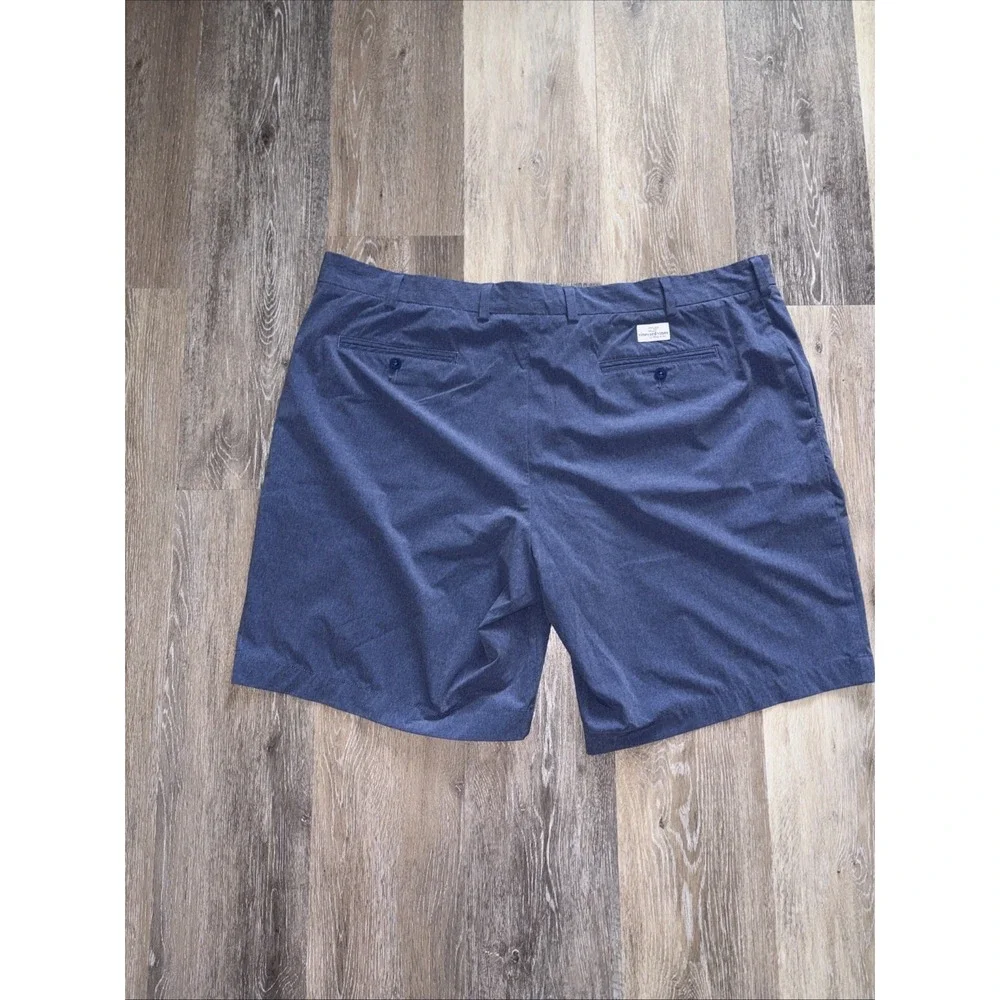 Vineyard Vines nice shorts
